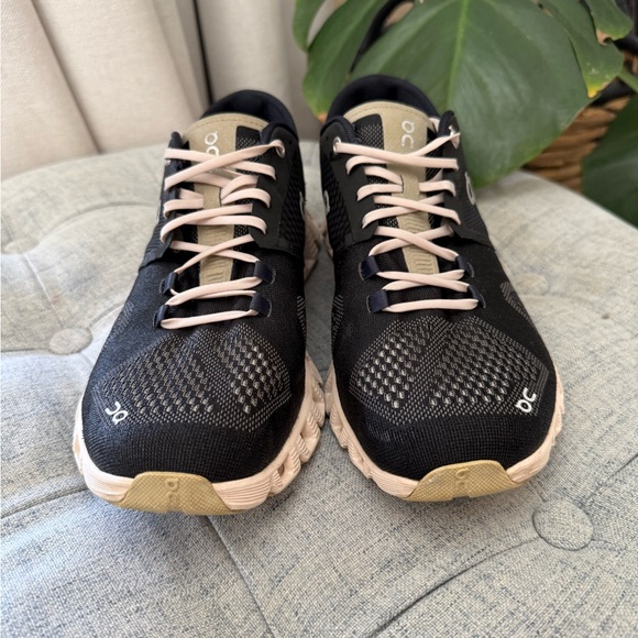 On Cloud X Black/Pearl Woman’s Running Shoes Size 8.5 Good Condition Retail $160 - Picture 5 of 12